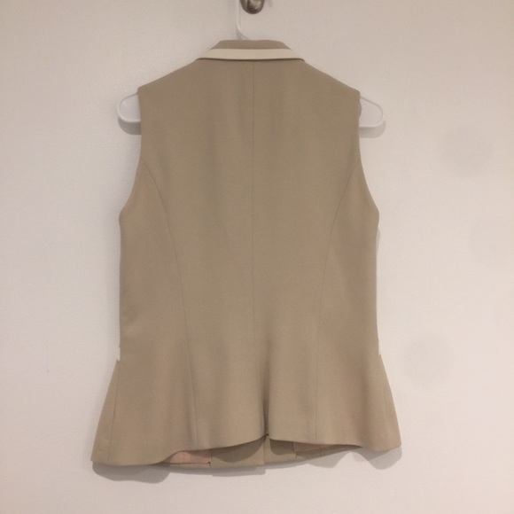 Marco Selini vest. Tan with white trim  size 12 - Picture 2 of 3